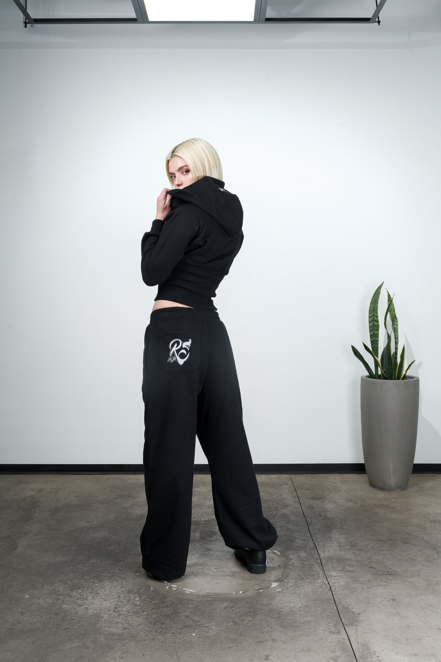 Black Zipper Hoodie